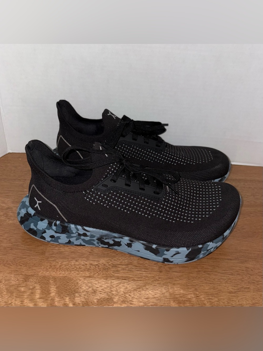 Flux Footwear Adapt Runners Men’s Barefoot Shoes Size 8.5